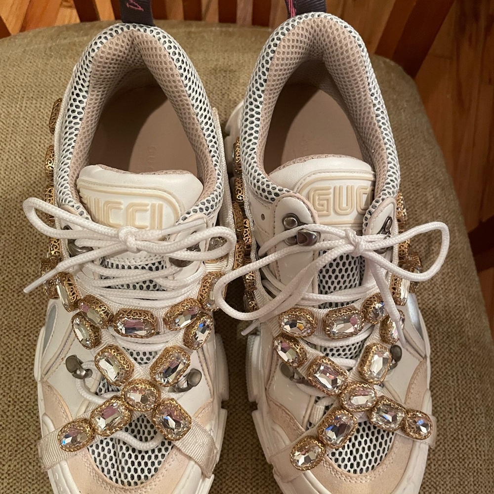 Gucci Women's White Sneakers with Gold Accents - Picture 3 of 10